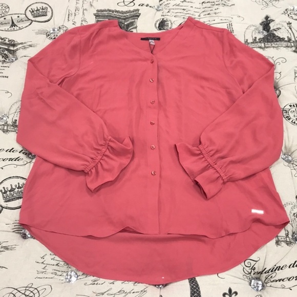 T Tahari Feminine Button Front Long Sleeve Blouse - Picture 6 of 7
